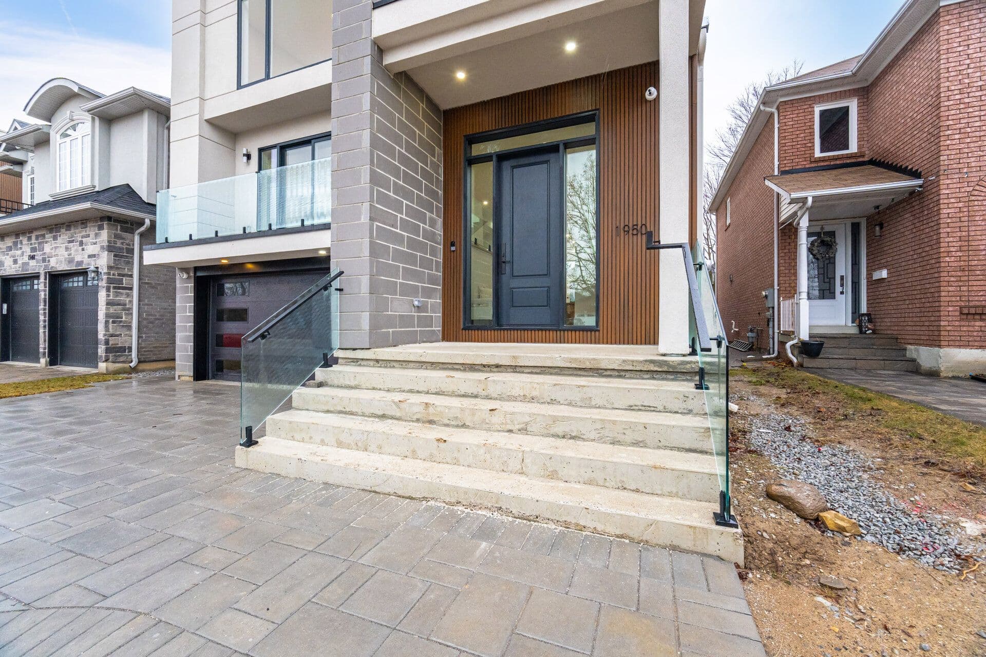 Additional listing photo of 6 bedroom Detached house in Pickering at 1950 Rosebank Road.
